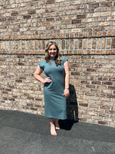 Load image into Gallery viewer, Round Neck Short Sleeve Midi Dress