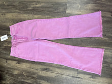Load image into Gallery viewer, Acid Wash HW Frayed Bootcut Pants
